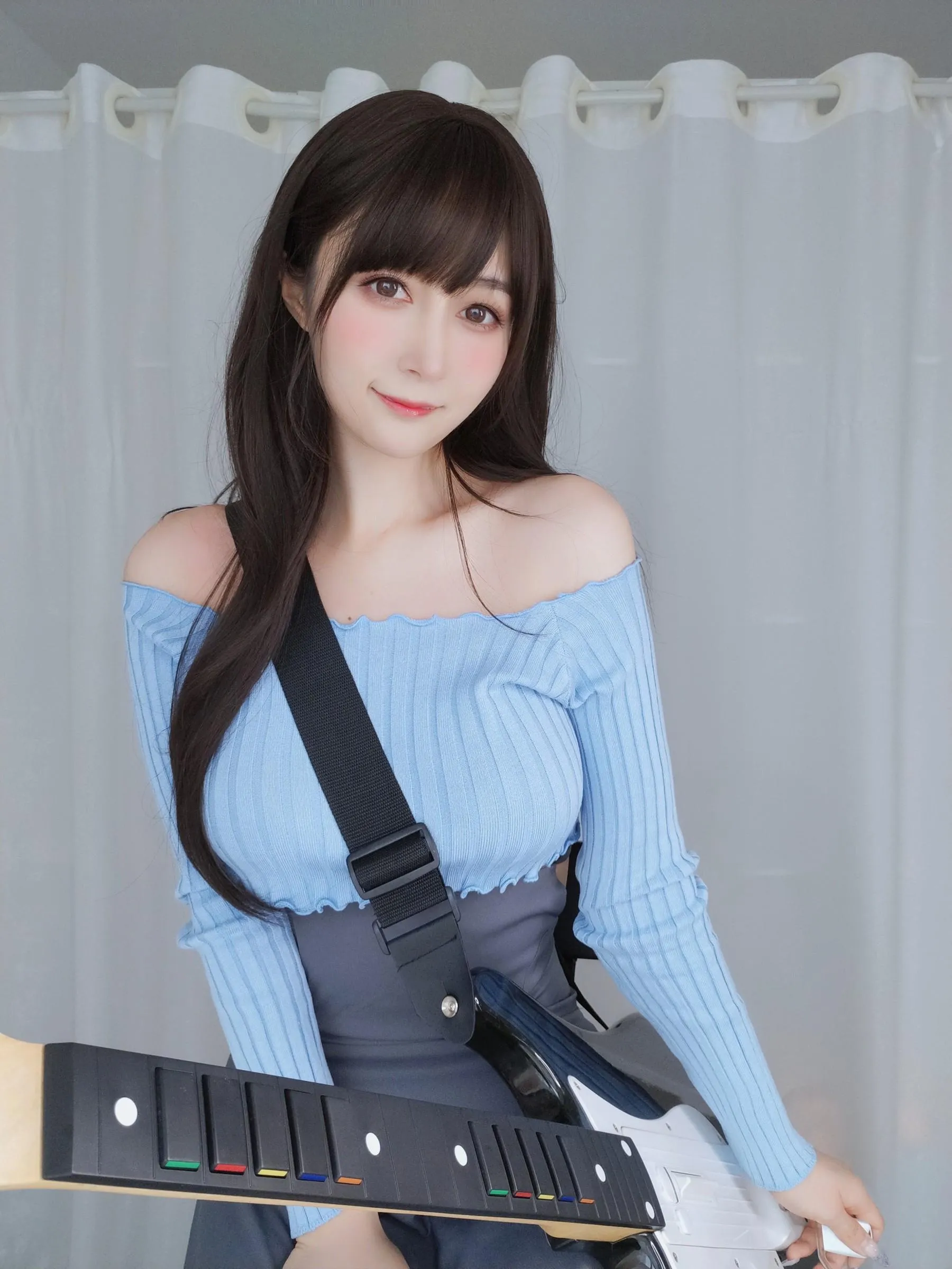 白银81 – 自撮 Vol.59 吉他妹妹 [166P]插图6